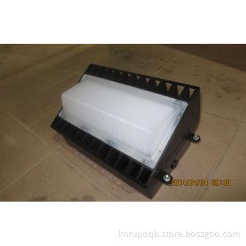 100 Watt 3000K Warm White Led Wall Pack Replace for MH / HP